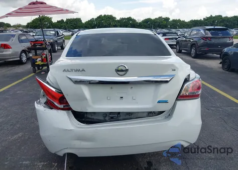 2014 Nissan Altima 2.5 S z USA, uszkodzony, nr VIN 1N4AL3AP1EN253966